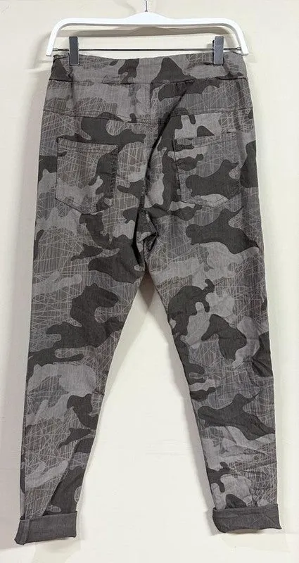 Camouflage Mocha Print Crinkle Jogger