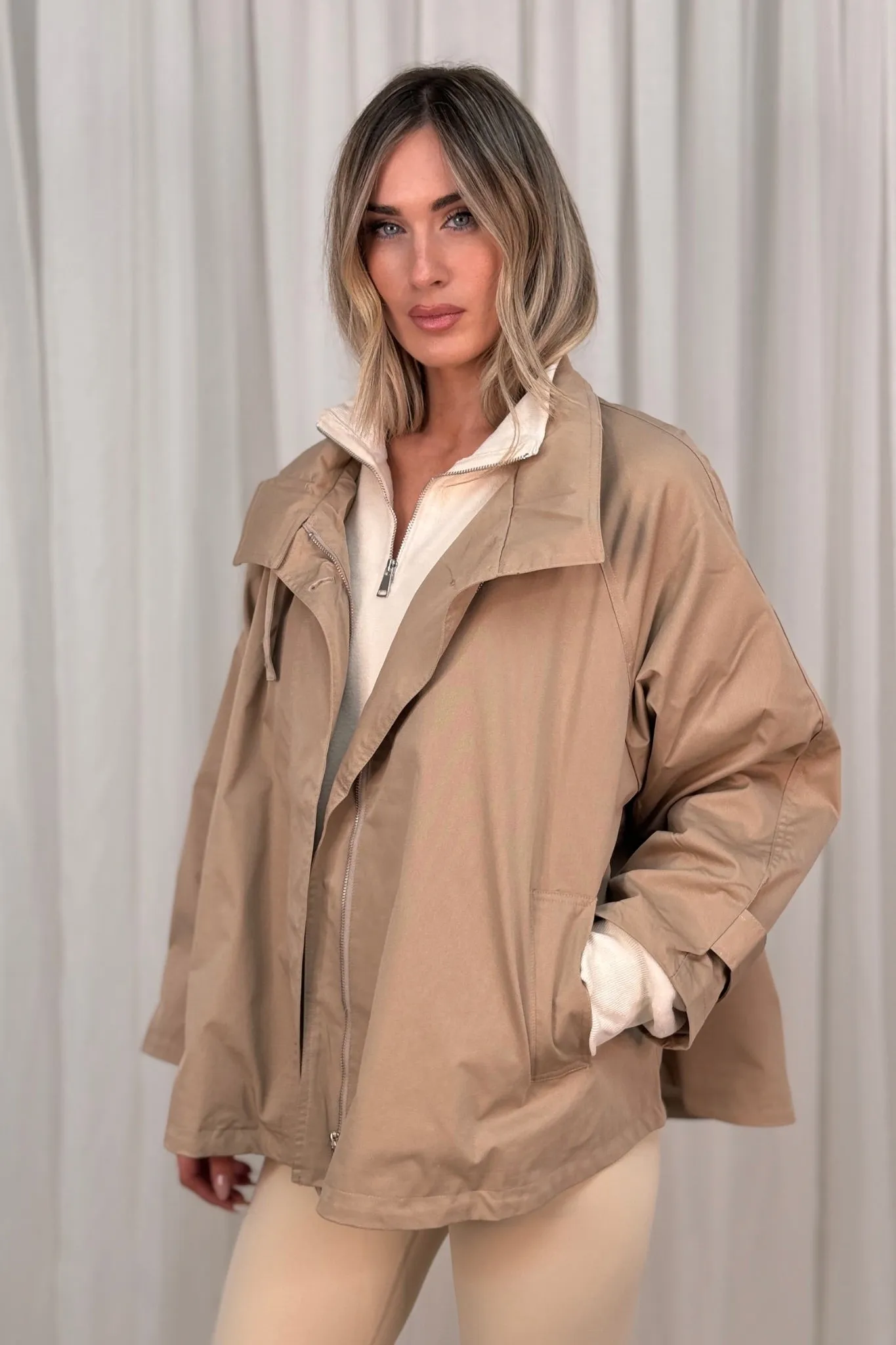 Elsa Cropped Trench Coat In Neutral