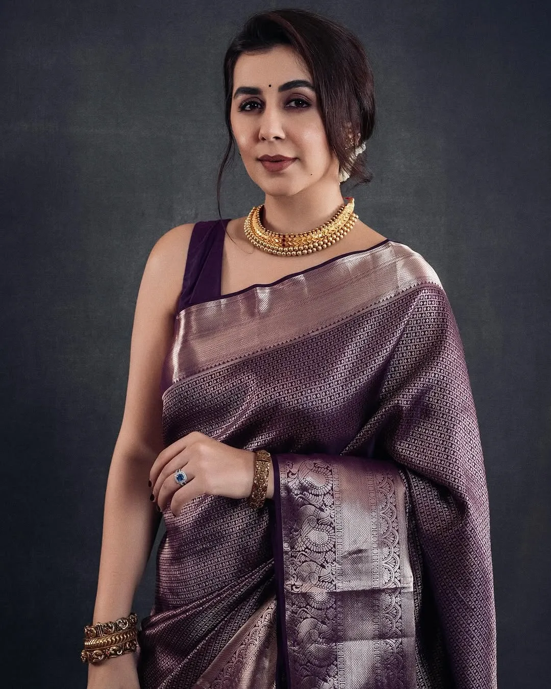 Evanescent Purple Soft Silk Saree With Brood Blouse Piece